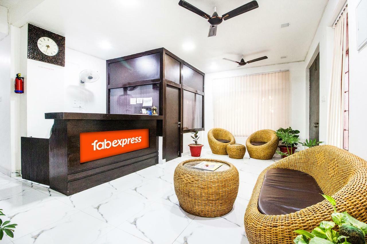 Fabexpress Tranquil Inn Gomti Nagar Lucknow Exteriör bild